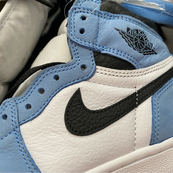 Air Jordan 1 Retro High OG 555088 134 Men Size 4 - Picture 3 of 8